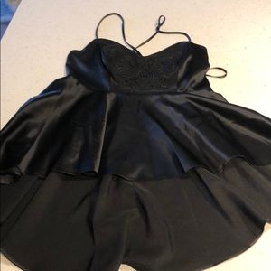 Black bebe top size small